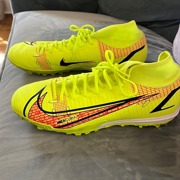 mercurial 8 academy ic